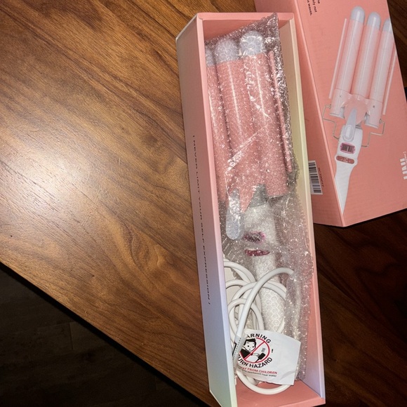 Insert Name Here (INH) 25mm hair waver - Picture 3 of 4